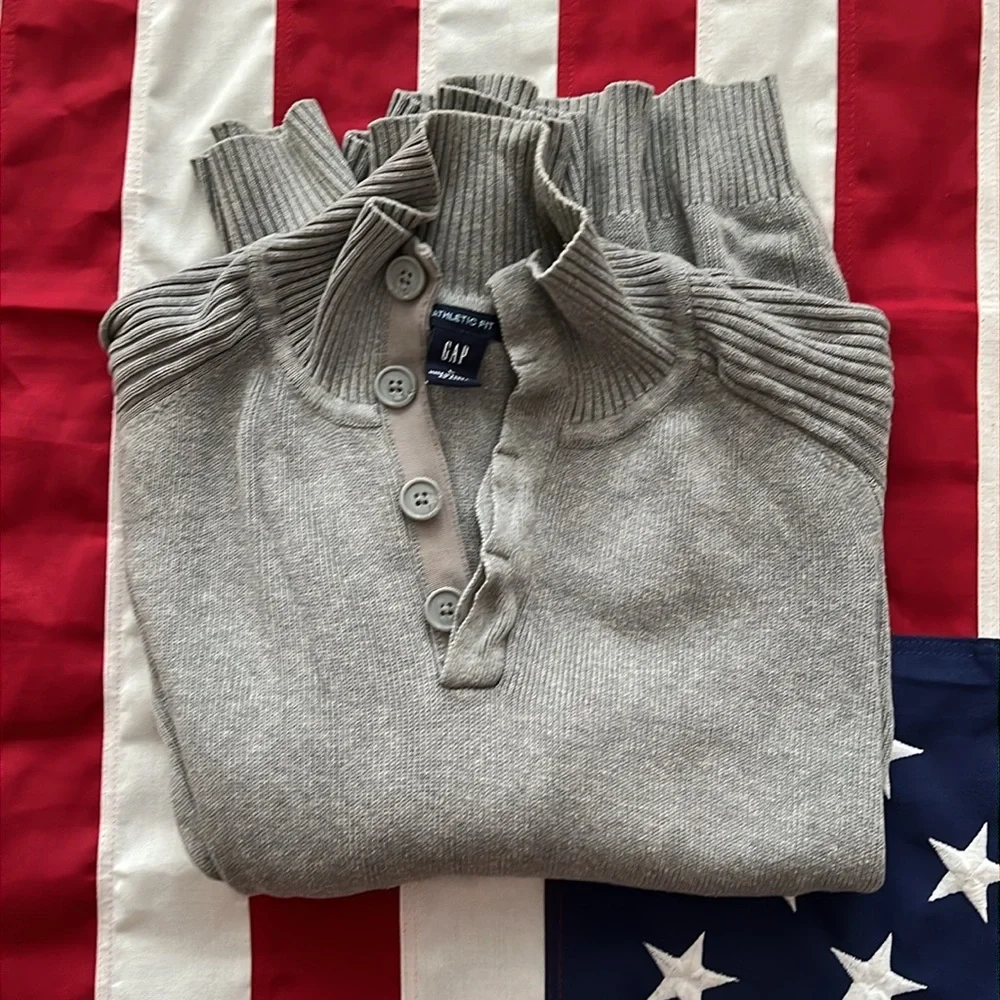 GAP sweater w high collar - Picture 9 of 14